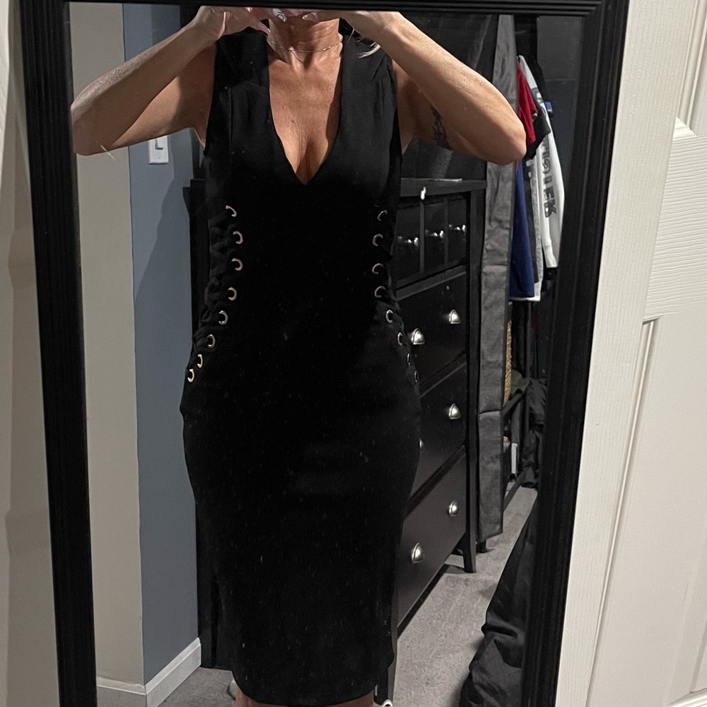 Honeybum Black dress. Size small. Brand new!! # 156